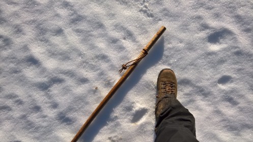 j8 pieds dans la neige
